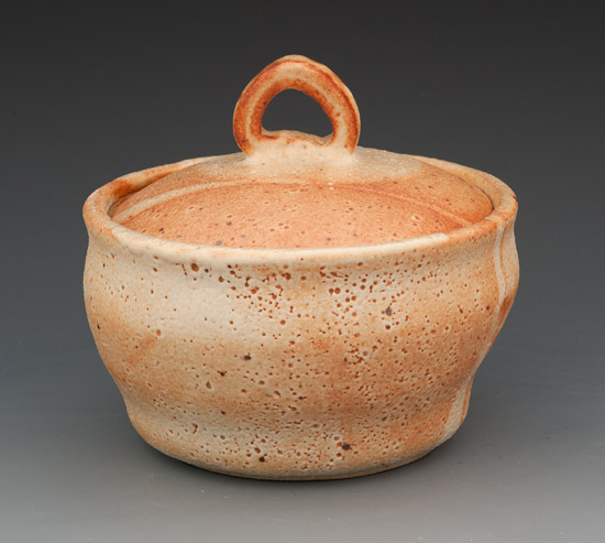 pot with lid by Linh Le