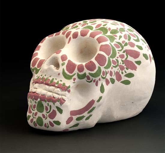 Slip-cast skull by Taylor Bednarz