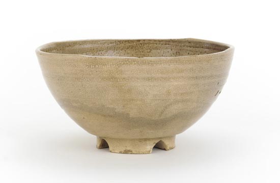 Hagi ware tea bowl in shape of brush washer