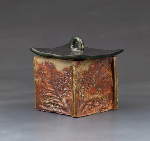 Box with Lid by Ava Falck