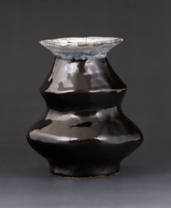 Black and white coil vase by Grant Liang