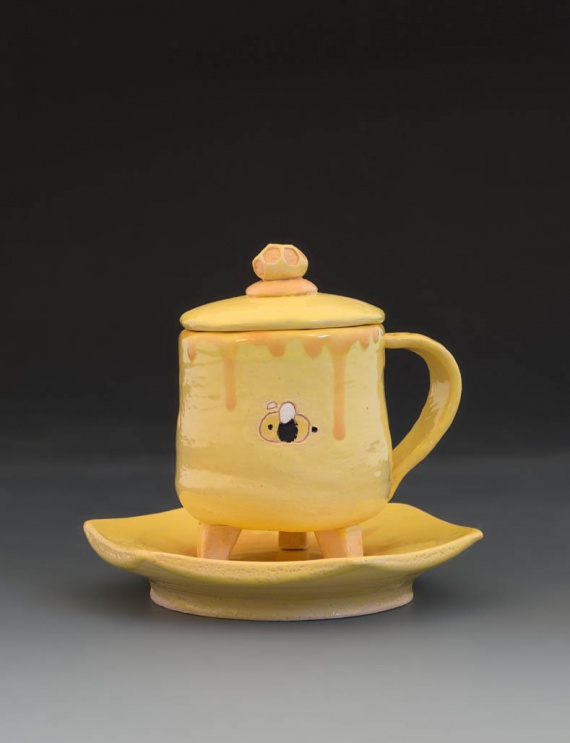 Honey pot tea cup and saucer by Jenna Tong