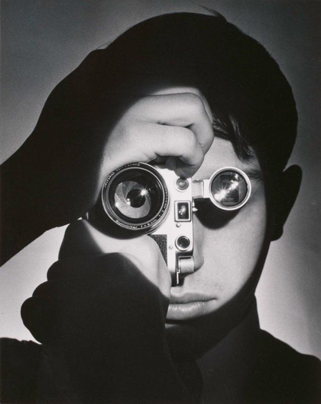 <p><b>Andreas Feininger</b>, <i>The Photojournalist</i>, 1951. Magnum Photos member Dennis Stock.</p>