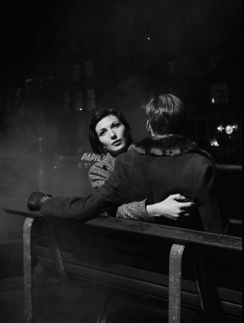 <p><b>Gyula Halász (Brassai)</b>, <i>Couple on a bench, Paris</i>, 1932.</p>