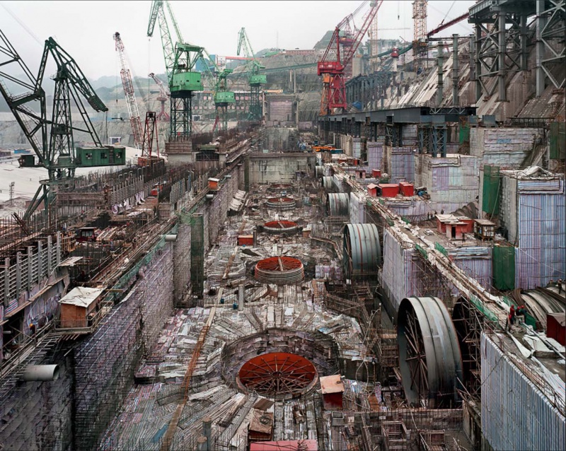 <p><b>Edward Burtynsky</b>, <i>Dam #6, Three Gorges Dam Project, Yangtze River, China</i>, 2005.</p>