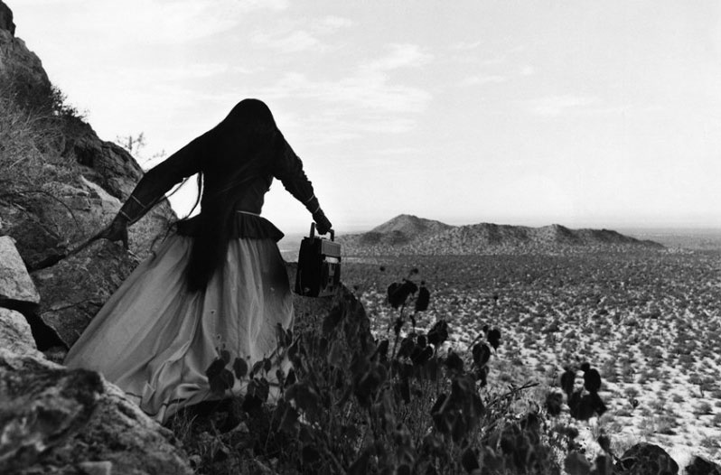 <p><b>Graciela Iturbide</b>, <i>Desierto de Sonora</i>, Mexico, 1979</p>