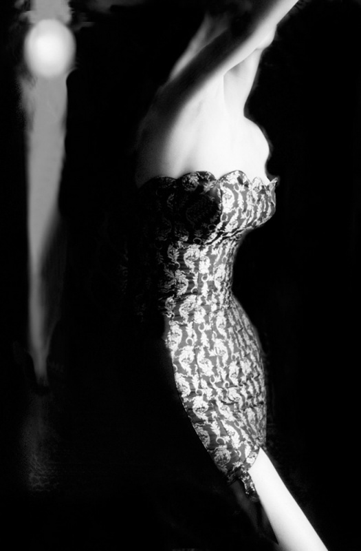 <p><b>Lillian Bassman</b>, <i>Shaped and Supple, Alicia Mendoza, corselet by Warner’s</i>, 1954</p>