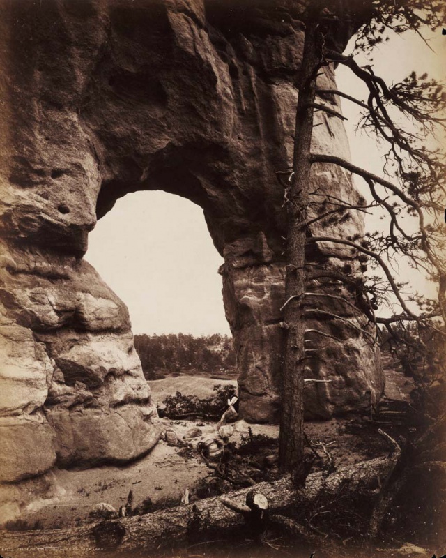 <p><b>William Henry Jackson</b>, <i>Phoebe's Arch</i>, 1878-1898.</p>