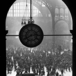 <p><b>Alfred Eisenstaedt</b>, <i>Farewell of Servicemen, Clock at Pennsylvania Station</i>, 1943.</p>