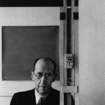 <p><b>Arnold Newman</b>, <i>Piet Mondrian, New York NY, 1942.</i></p>