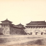 <p><b>Felice Beato</b>, <i>The Emperor's Winter Palace, Peking</i>, 1860.</p>