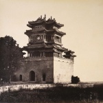 <p><b>Felice Beato</b>, <i>Imperial Summer Palace before the Burning, Yuan Ming Yuan</i>, 1860.</p>