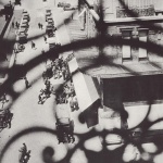 <p><b>László Moholy-Nagy</b>, <i>Rue Cannebierre, Marseilles, France</i>, 1929.</p>