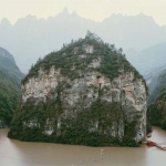 <p><b>Nadav Kander</b>, <i>Xiling Gorge III, Hubei Province</i>, from 'Yangtze, The Long River'.</p>