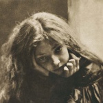 <p><b>Robert Demachy</b>, <i>Mignon</i>, 1900. Photogravure.</p>