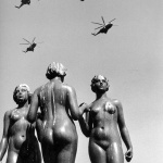<p><b>Robert Doisneau</b>, <i>Les Hélicoptères</i>, 1972.</p>