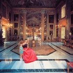 <p><b>Slim Aarons</b>, <i>Princess Colonna</i>, 1960. Princess Colonna and her son Prospero in the Palazzo Colonna, Rome.  © Slim Aarons</p>